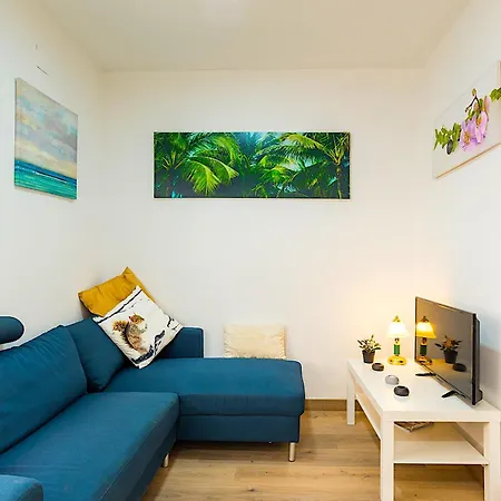 Sohocenter 2 Young People Only Apartment